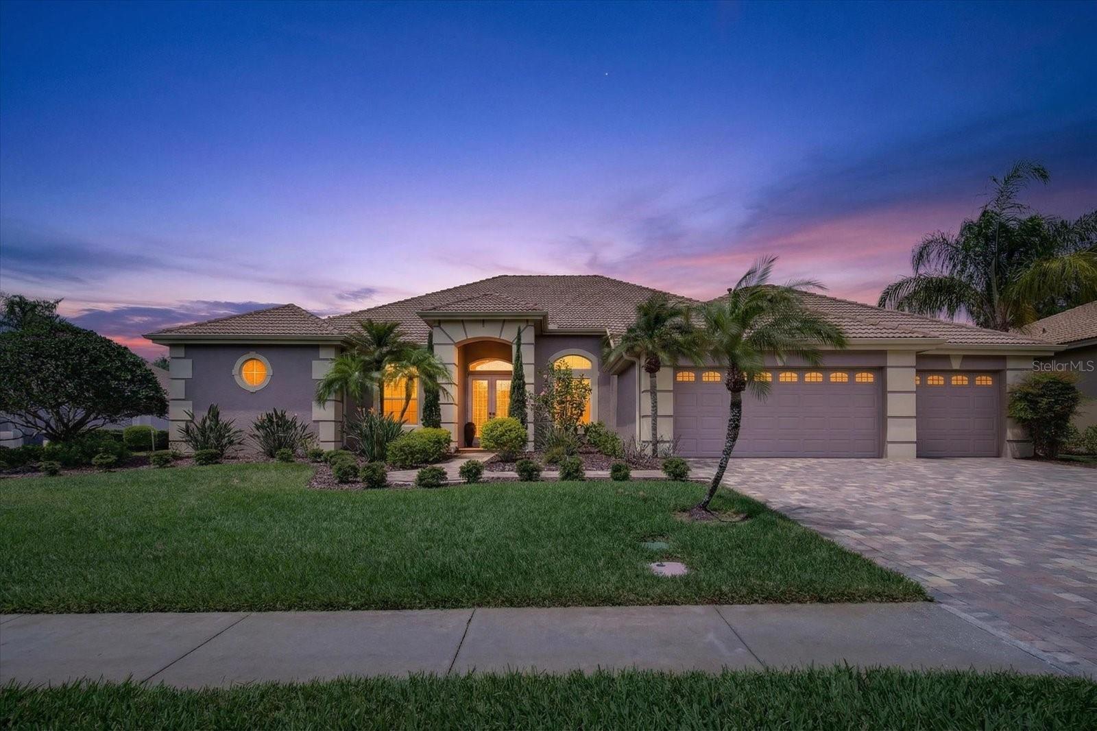Single Family Residence in PALM HARBOR, FL - Daniel Dourado