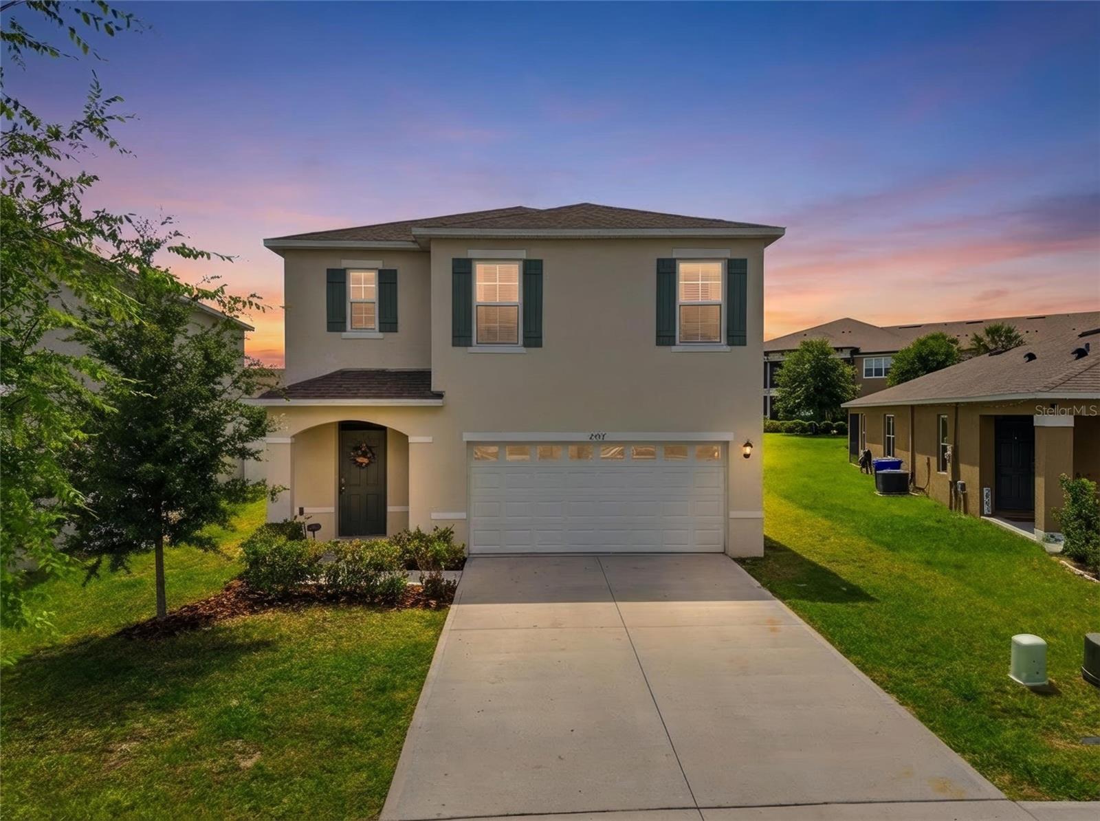 Single Family Residence in TAVARES, FL - Daniel Dourado