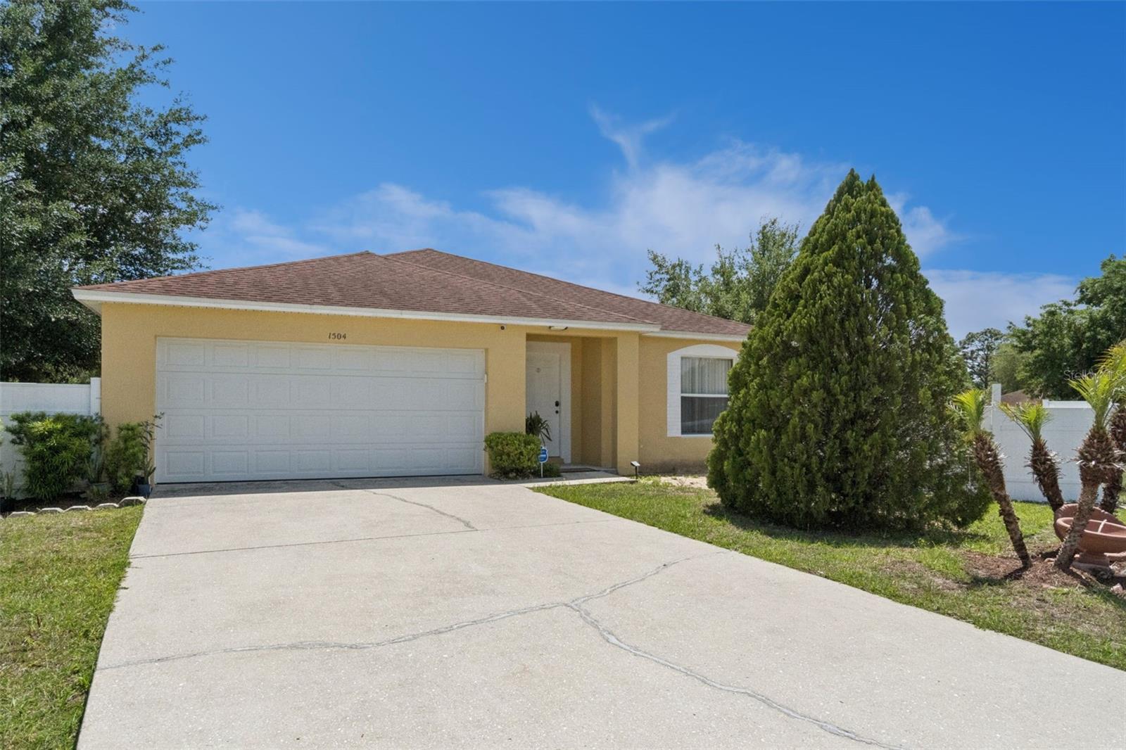 Single Family Residence in KISSIMMEE, FL - Daniel Dourado