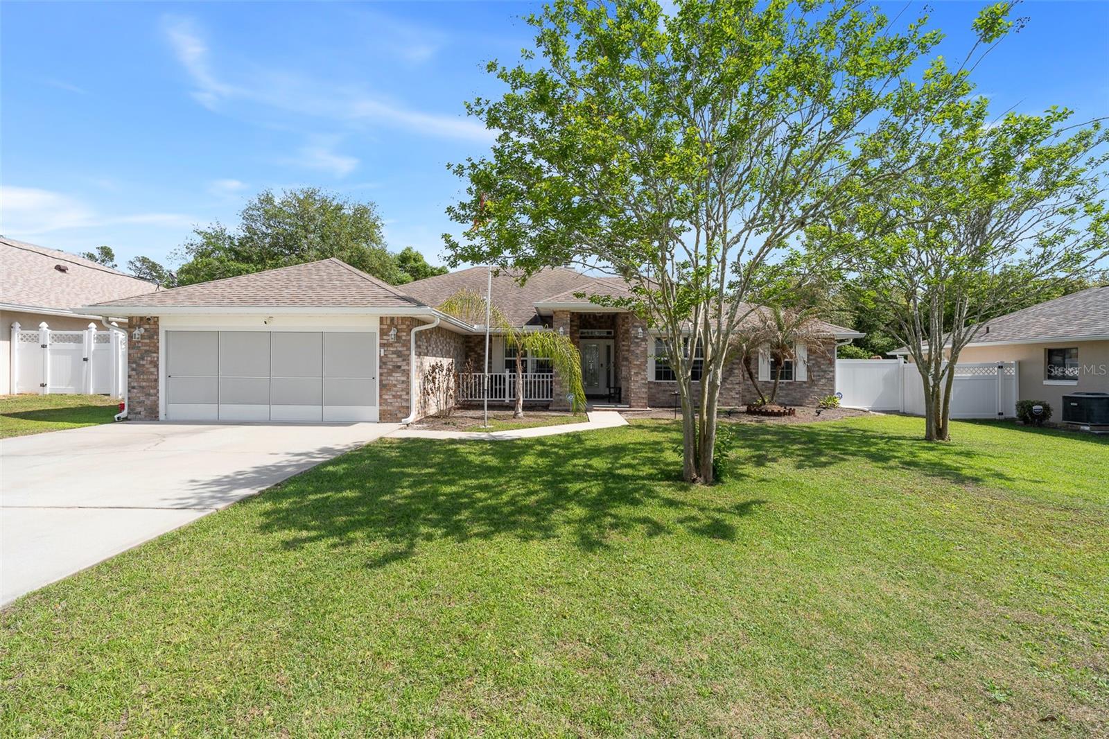 Single Family Residence in PALM COAST, FL - Daniel Dourado