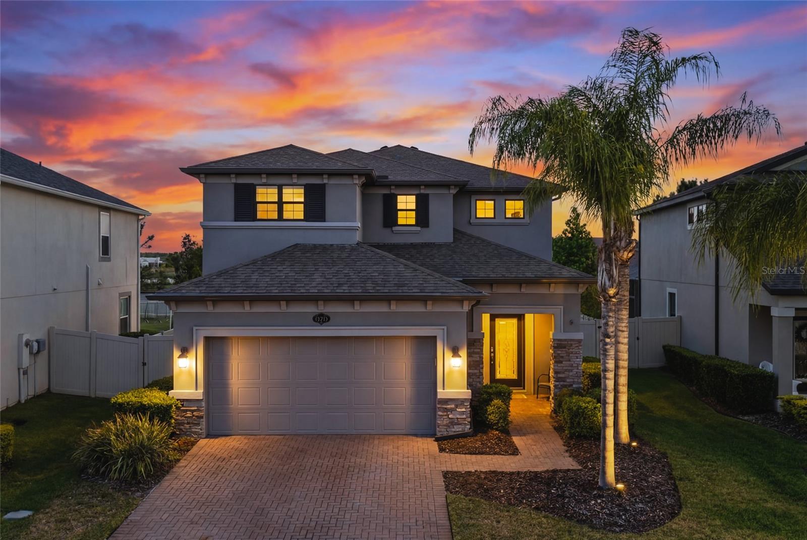 Single Family Residence in LUTZ, FL - Daniel Dourado