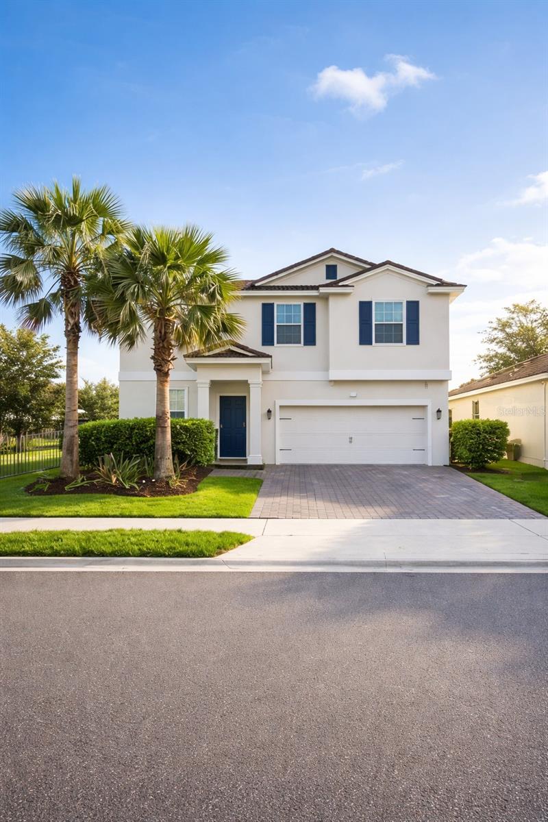 Single Family Residence in DAVENPORT, FL - Daniel Dourado