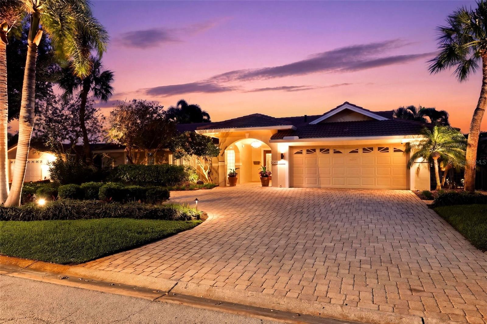 Single Family Residence em ST PETERSBURG, FL - Daniel Dourado