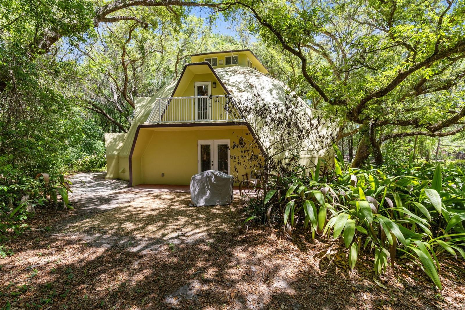 Single Family Residence in ORLANDO, FL - Daniel Dourado
