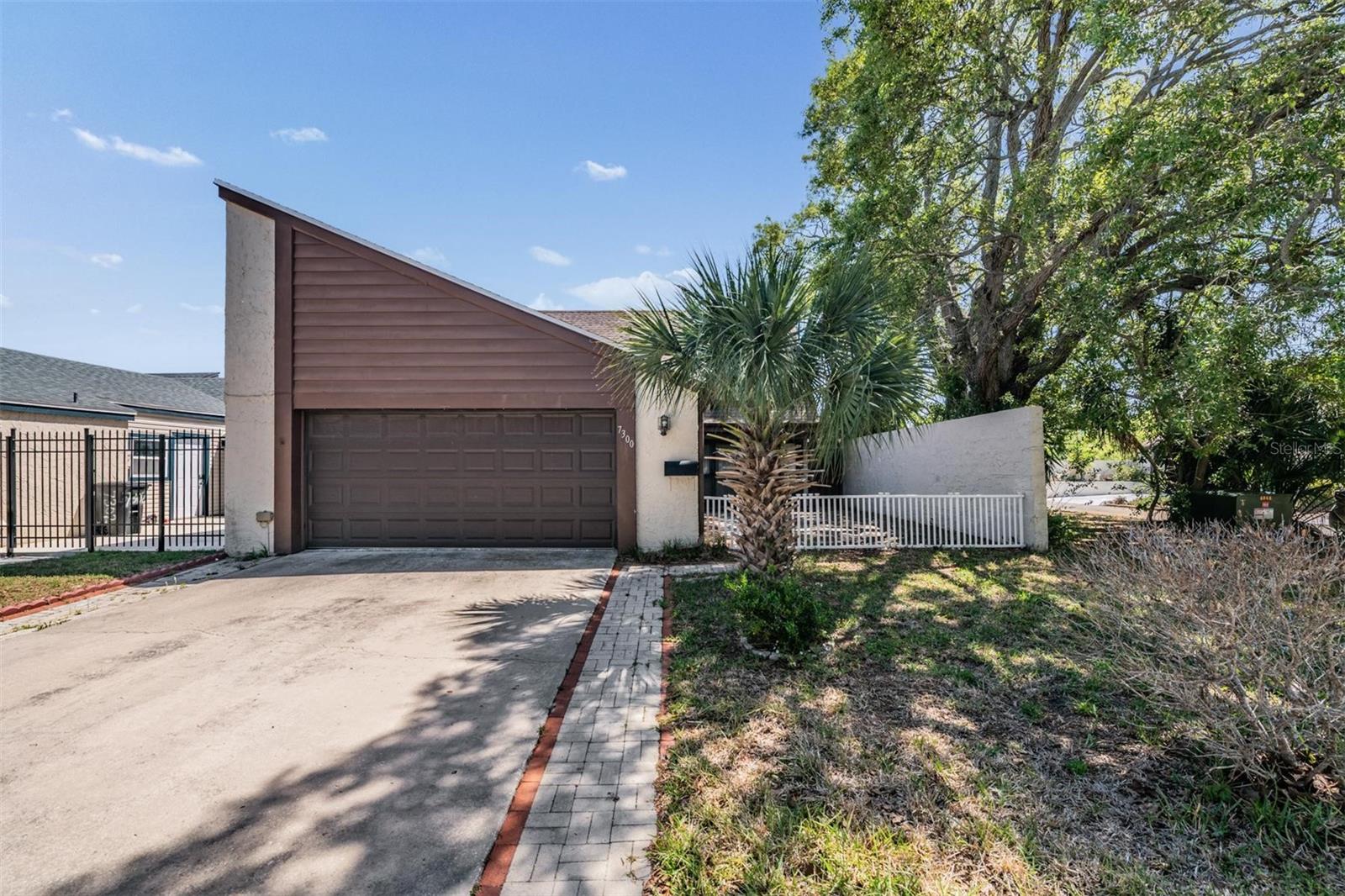 Single Family Residence in HUDSON, FL - Daniel Dourado