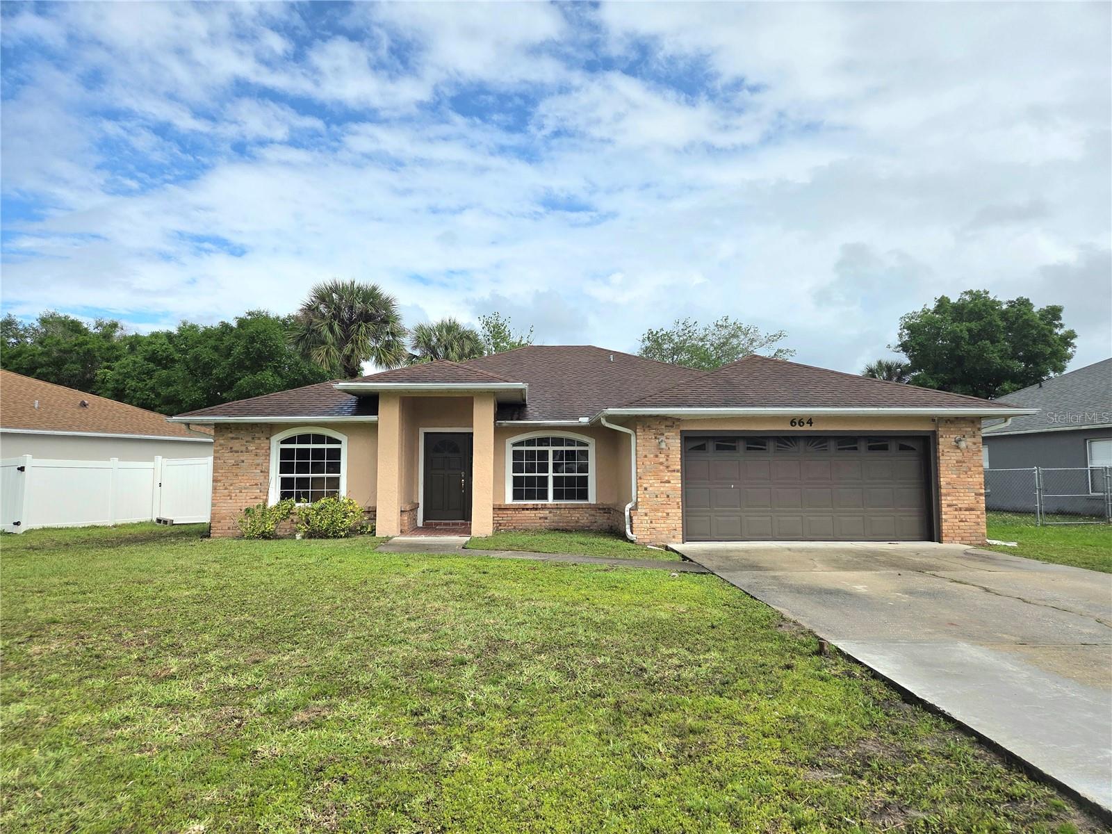 Single Family Residence em POINCIANA, FL - Daniel Dourado