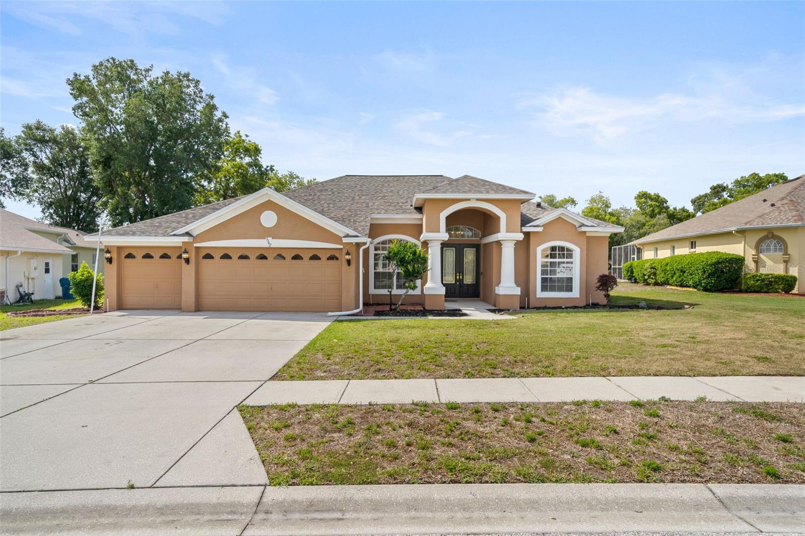 Single Family Residence em SPRING HILL, FL - Daniel Dourado