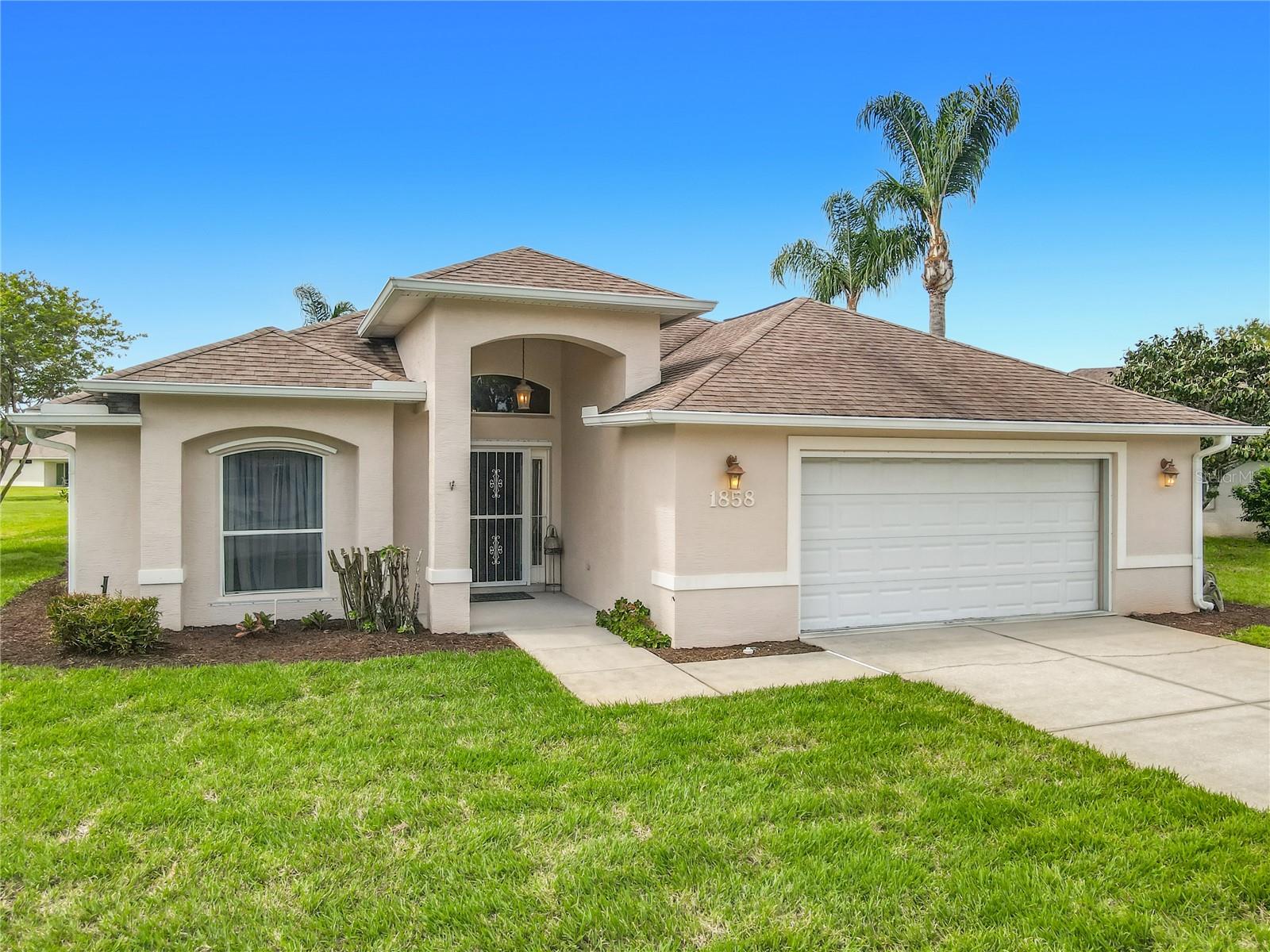 Single Family Residence in NEW SMYRNA BEACH, FL - Daniel Dourado