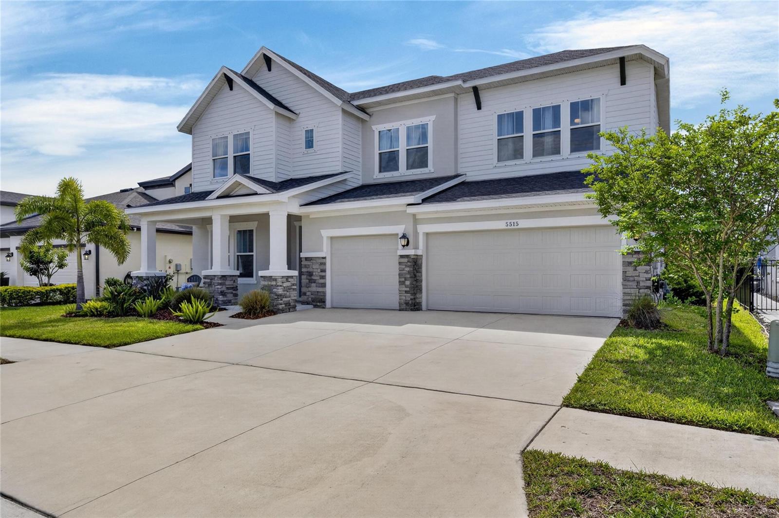 Single Family Residence em APOLLO BEACH, FL - Daniel Dourado
