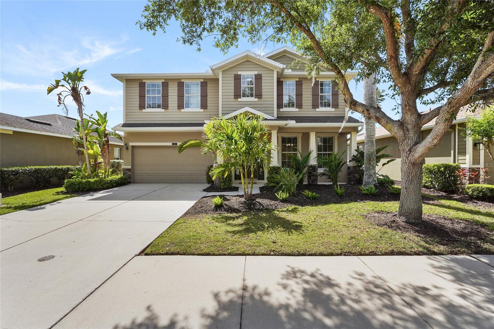 Single Family Residence in SARASOTA, FL - Daniel Dourado