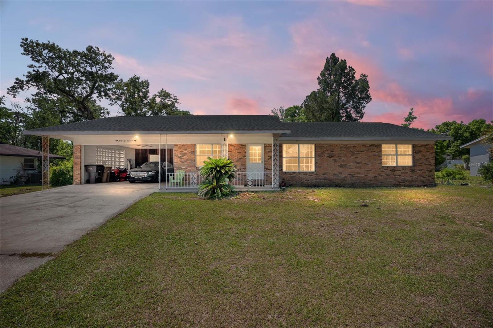 Single Family Residence in OCALA, FL - Daniel Dourado