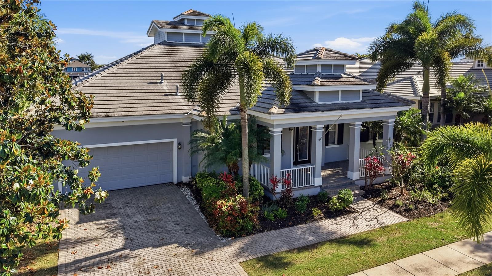 Single Family Residence em APOLLO BEACH, FL - Daniel Dourado