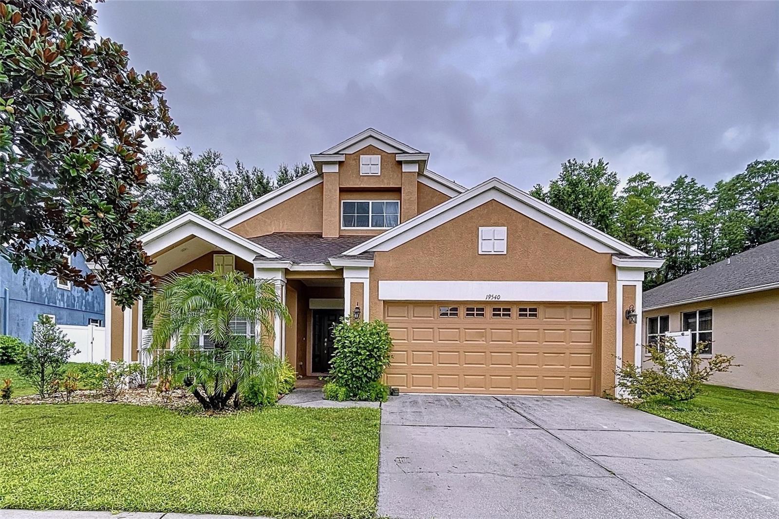 Single Family Residence em LAND O LAKES, FL - Daniel Dourado