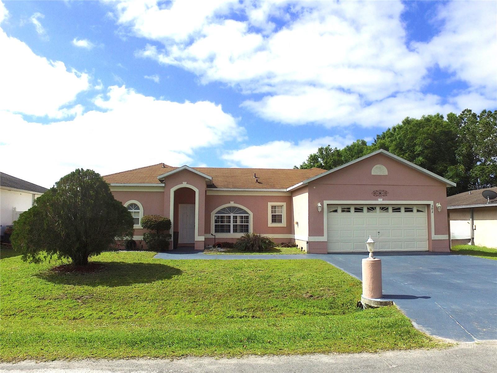 Single Family Residence in KISSIMMEE, FL - Daniel Dourado