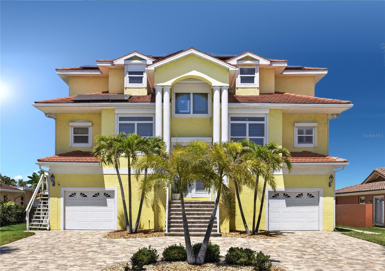 Single Family Residence em NEW PORT RICHEY, FL - Daniel Dourado