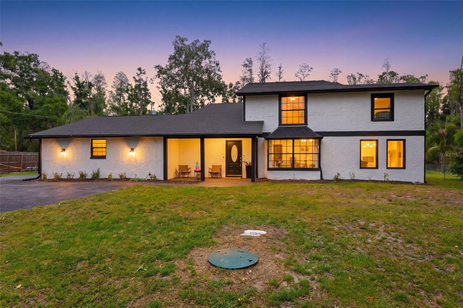 Single Family Residence in LUTZ, FL - Daniel Dourado