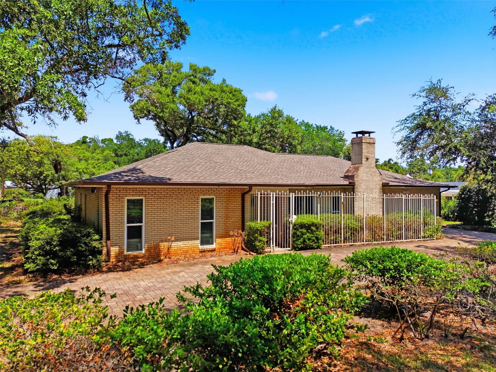 Single Family Residence em ST PETERSBURG, FL - Daniel Dourado