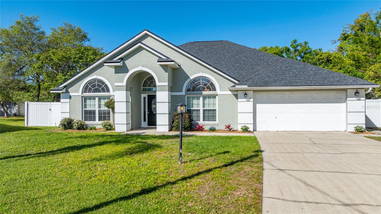 Single Family Residence in PALM COAST, FL - Daniel Dourado