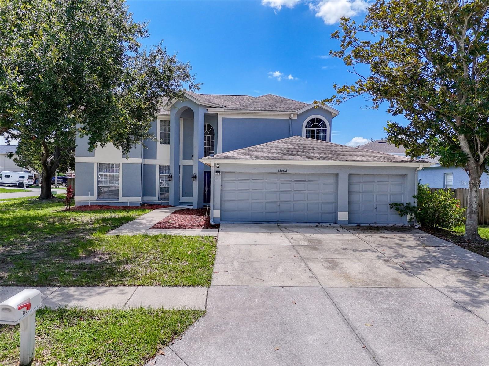 Single Family Residence in RIVERVIEW, FL - Daniel Dourado