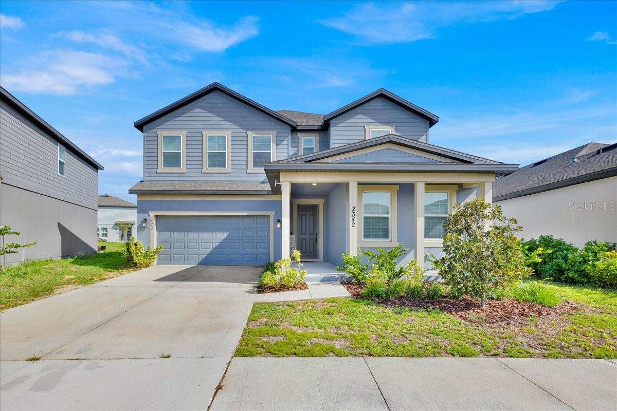 Single Family Residence in DAVENPORT, FL - Daniel Dourado