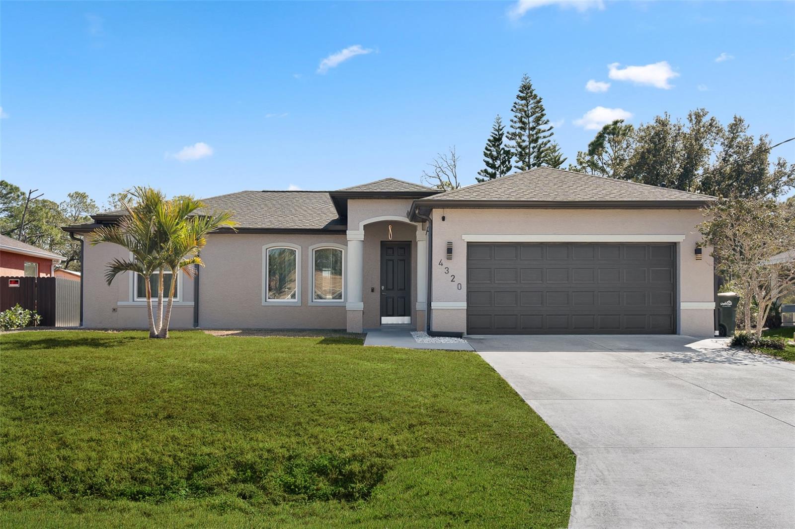 Single Family Residence em NORTH PORT, FL - Daniel Dourado