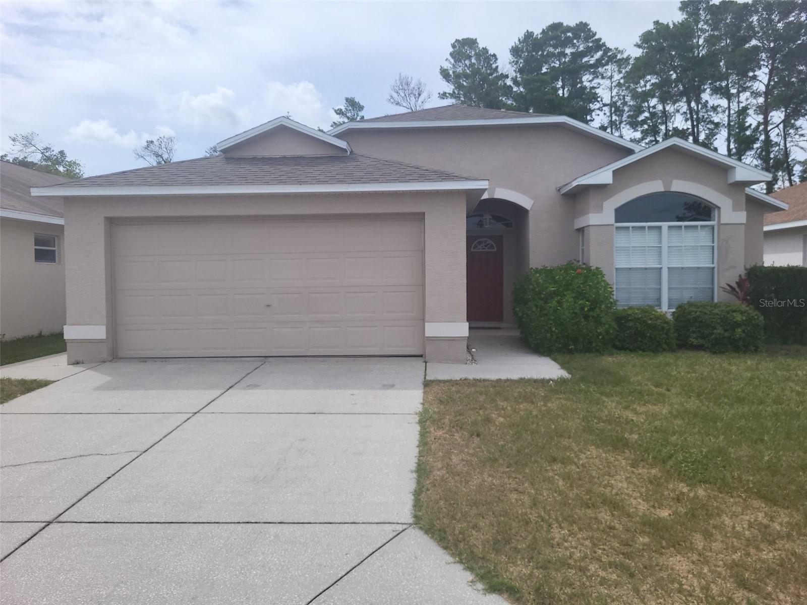 Single Family Residence em NEW PORT RICHEY, FL - Daniel Dourado
