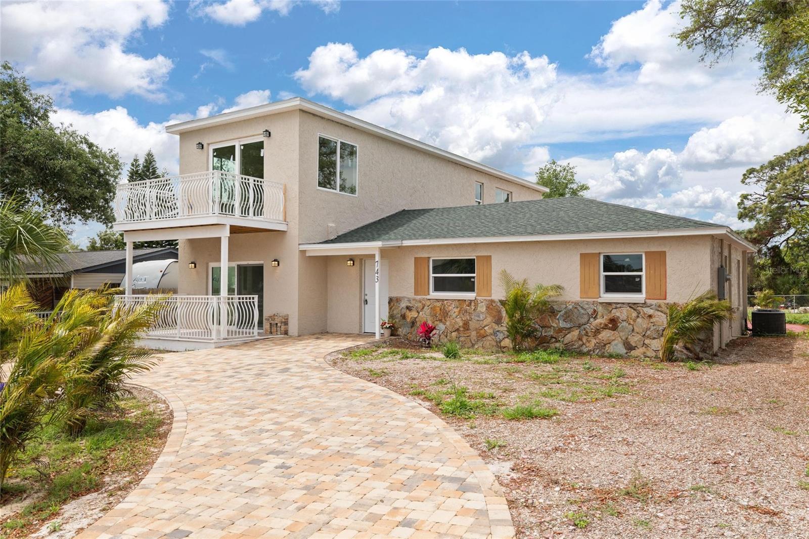 Single Family Residence in TARPON SPRINGS, FL - Daniel Dourado