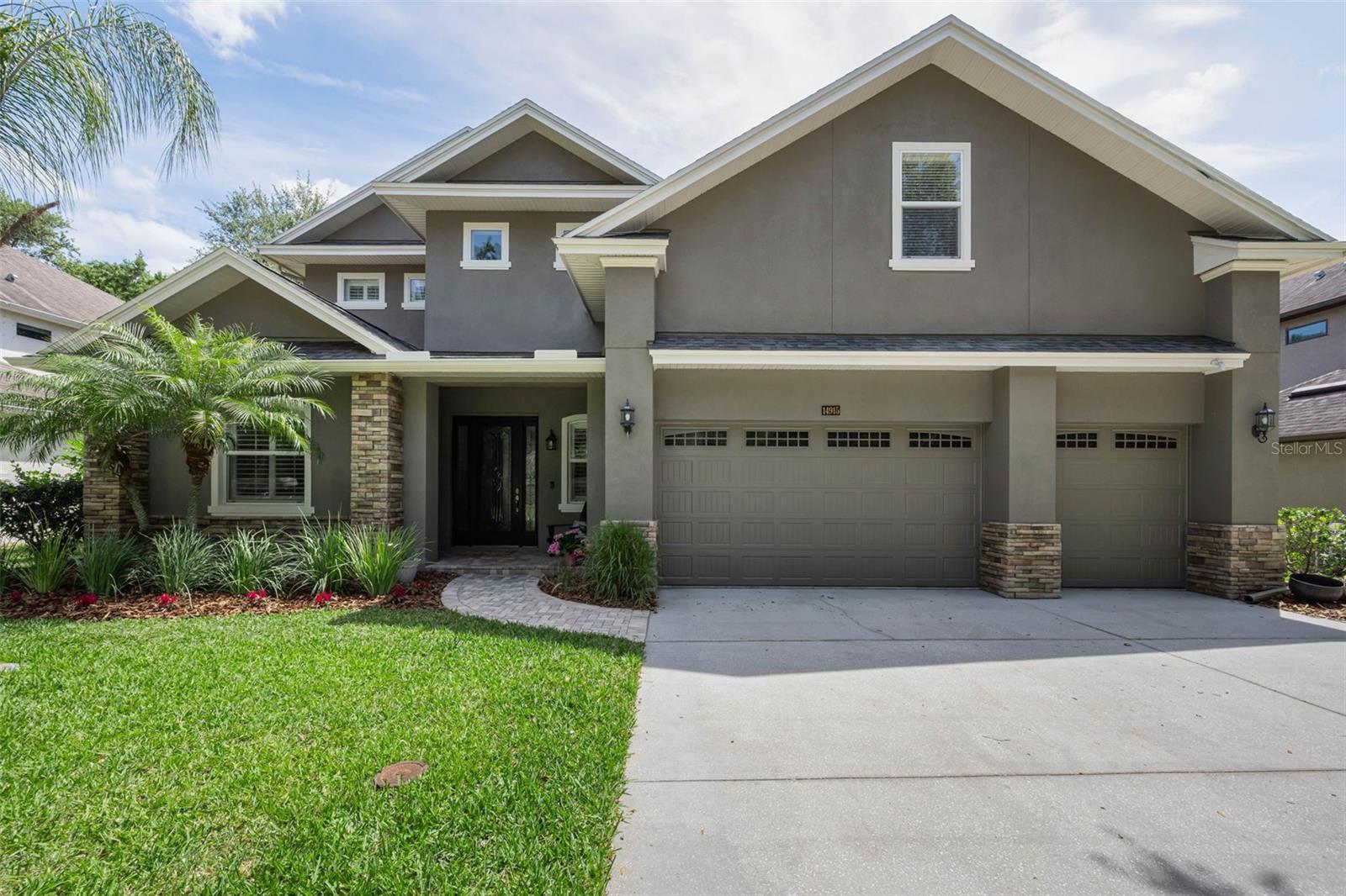 Single Family Residence in TAMPA, FL - Daniel Dourado