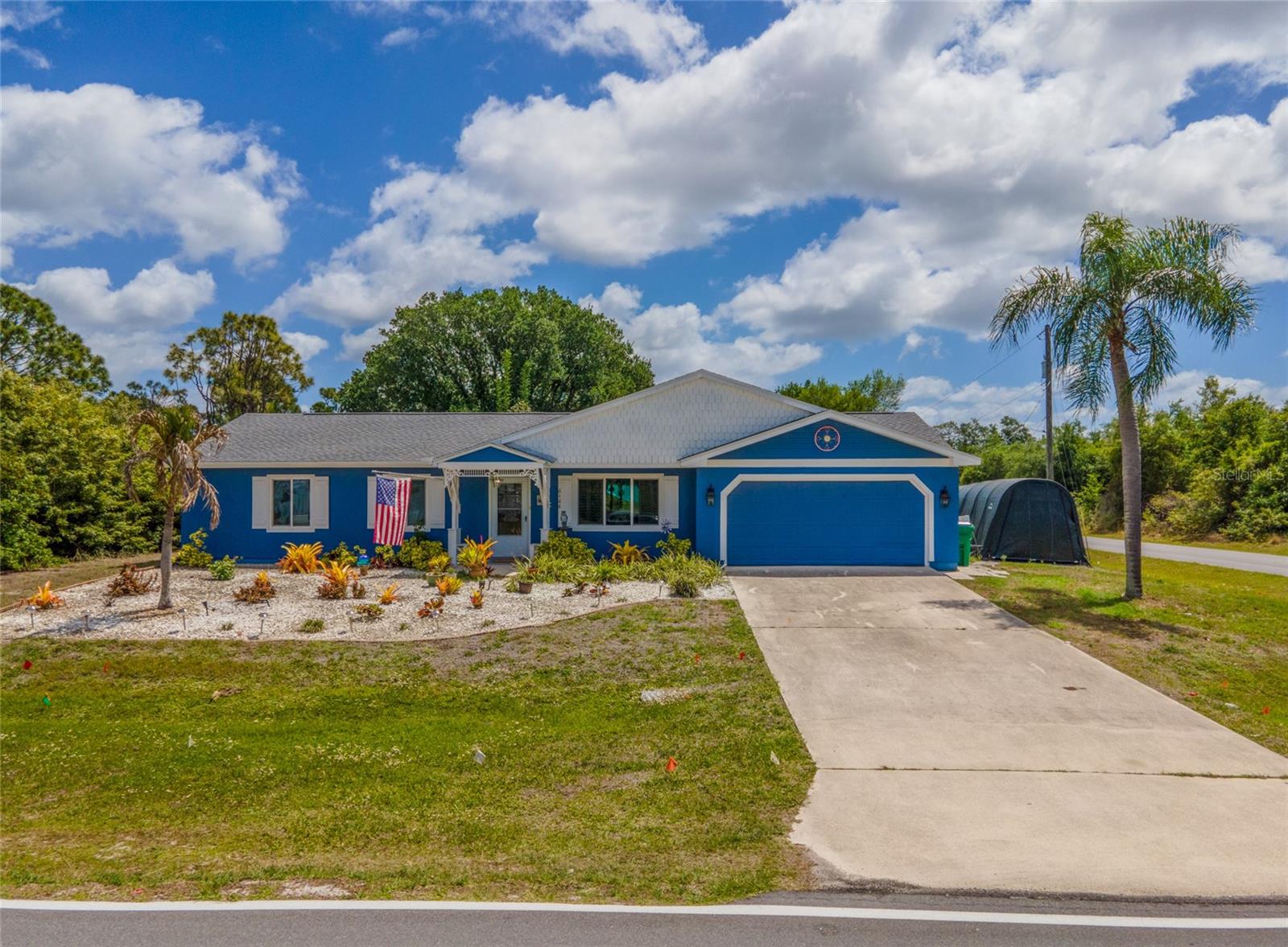 Single Family Residence em ENGLEWOOD, FL - Daniel Dourado