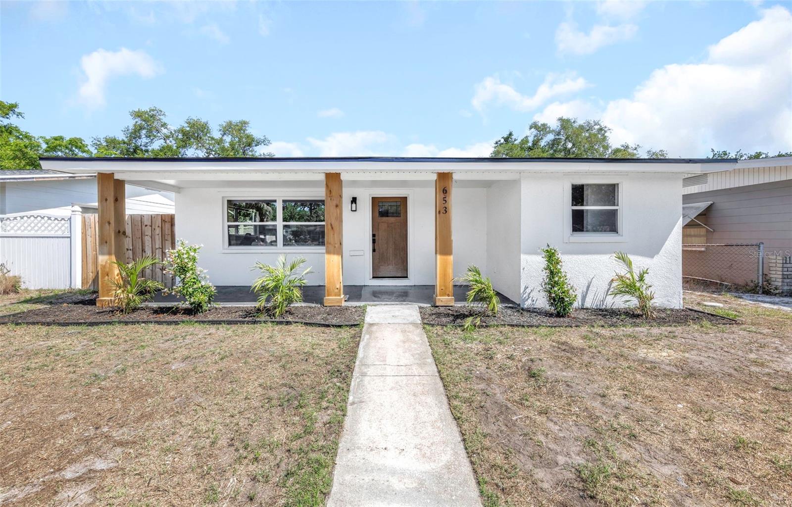 Single Family Residence em ST PETERSBURG, FL - Daniel Dourado