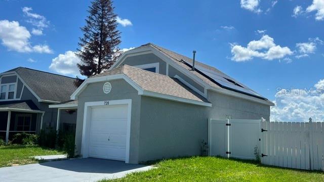 Single Family Residence in DAVENPORT, FL - Daniel Dourado
