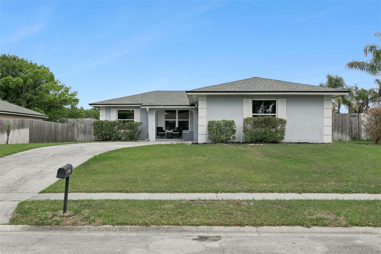 Single Family Residence in LONGWOOD, FL - Daniel Dourado