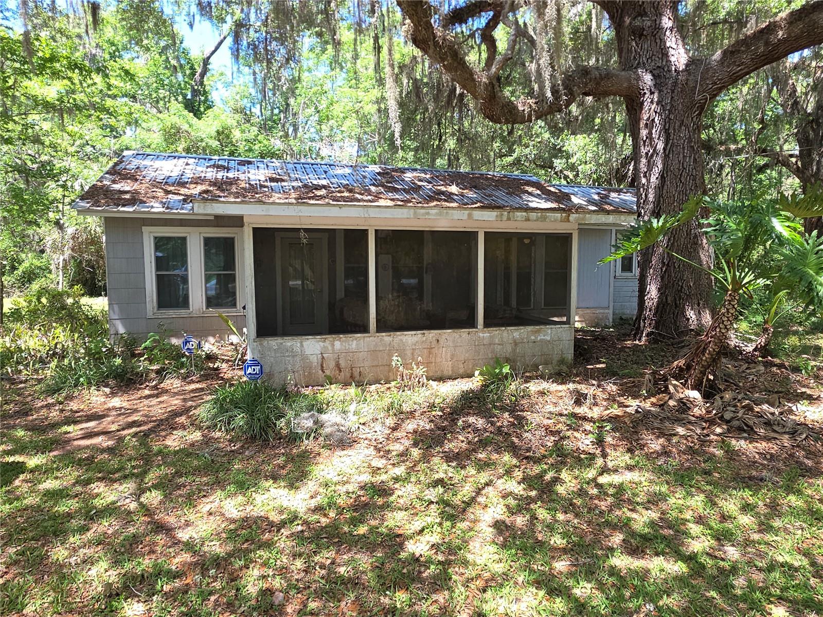 Single Family Residence in BROOKSVILLE, FL - Daniel Dourado