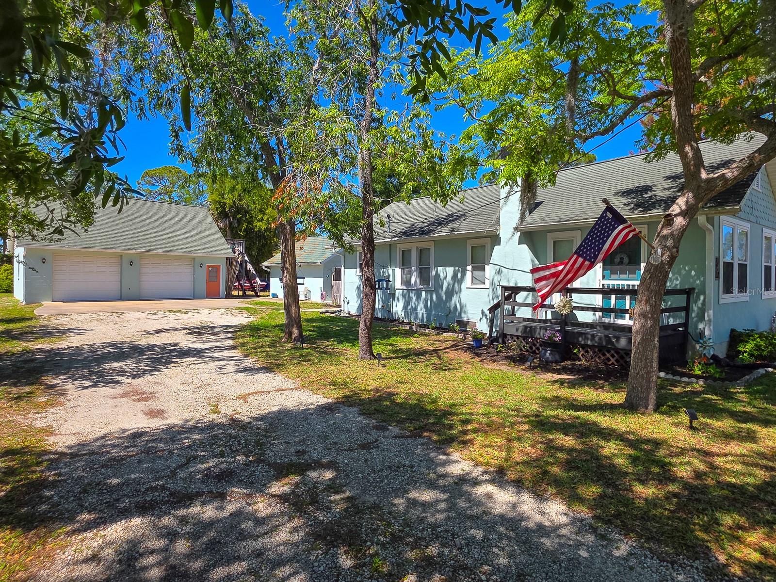 Single Family Residence em EDGEWATER, FL - Daniel Dourado