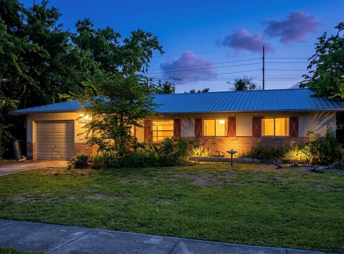 Single Family Residence in TITUSVILLE, FL - Daniel Dourado