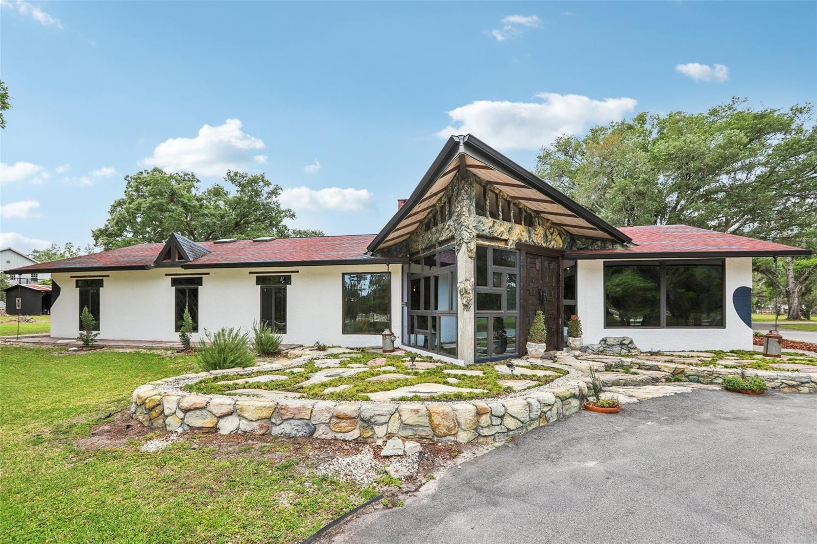 Single Family Residence in DADE CITY, FL - Daniel Dourado