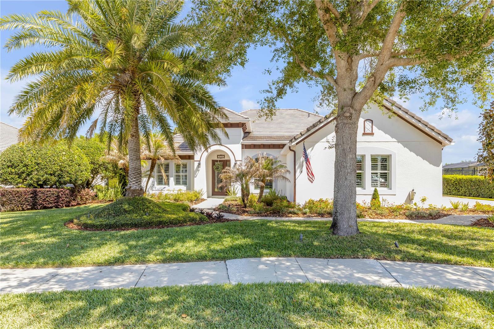 Single Family Residence in MOUNT DORA, FL - Daniel Dourado