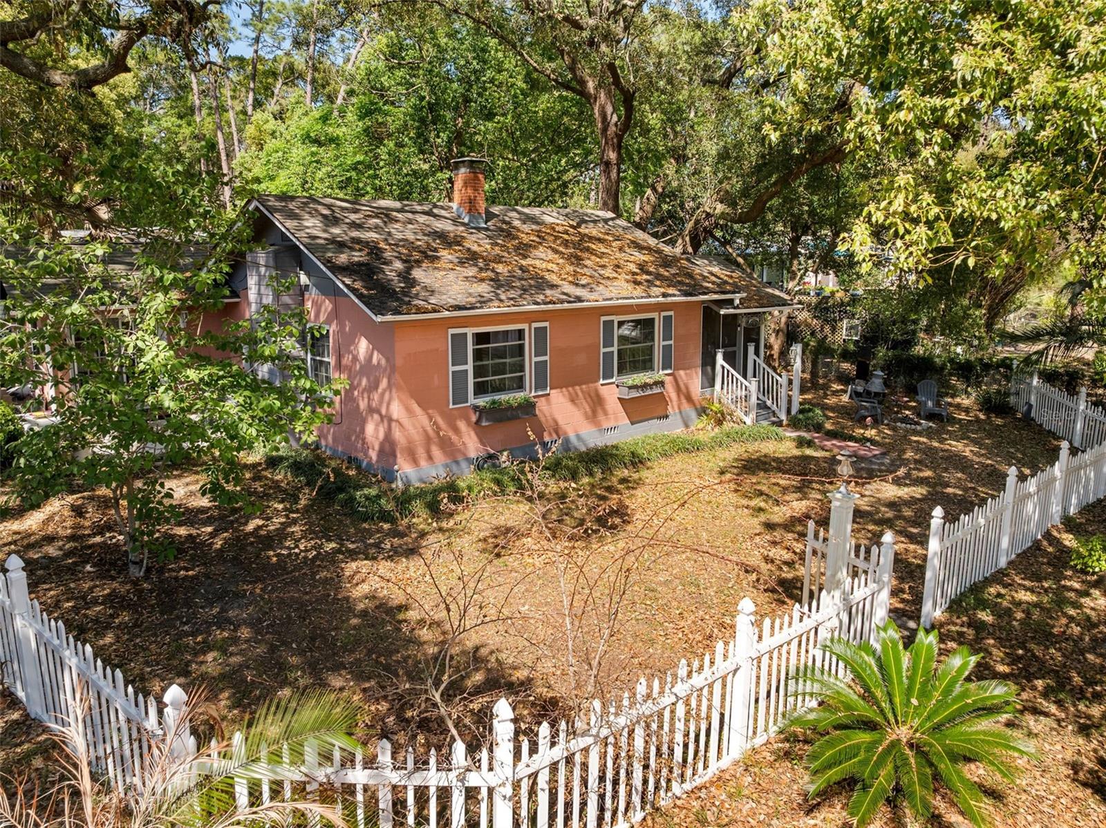 Single Family Residence in KEYSTONE HEIGHTS, FL - Daniel Dourado
