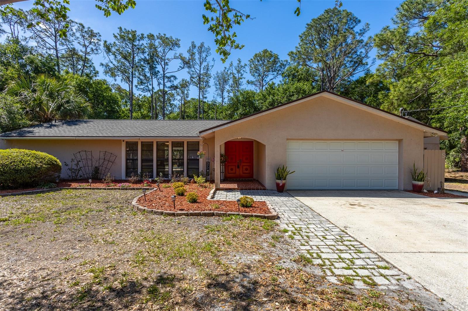 Single Family Residence in TAMPA, FL - Daniel Dourado