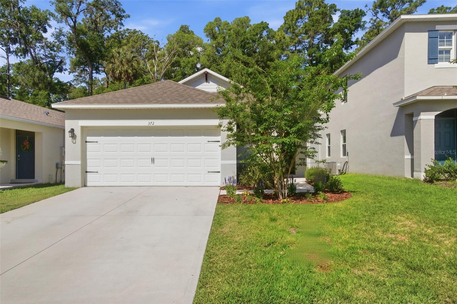 Single Family Residence in DELAND, FL - Daniel Dourado