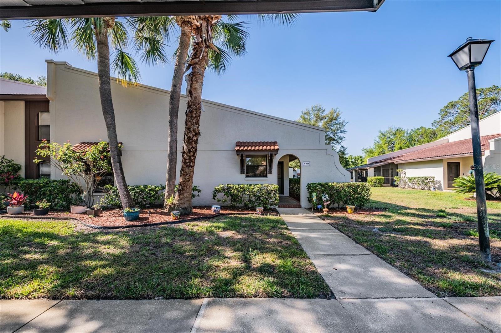 Condominium in PALM HARBOR, FL - Daniel Dourado