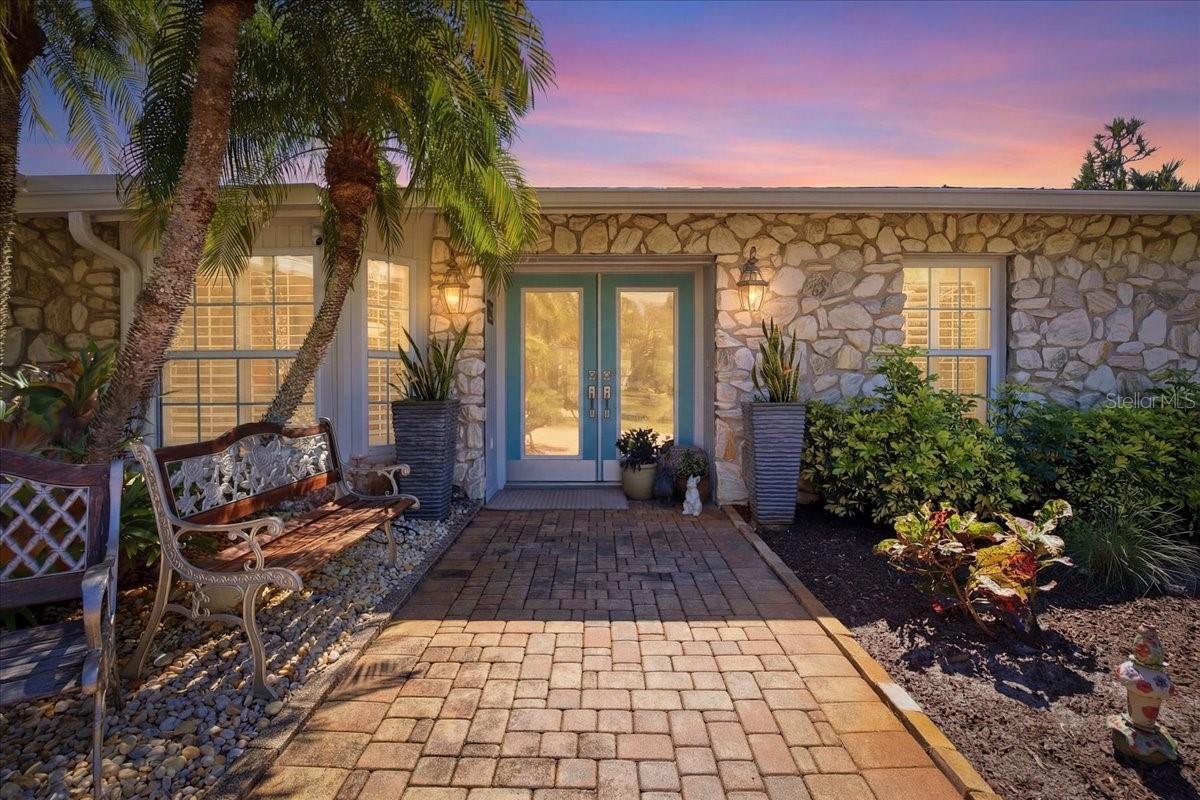 Single Family Residence em ENGLEWOOD, FL - Daniel Dourado