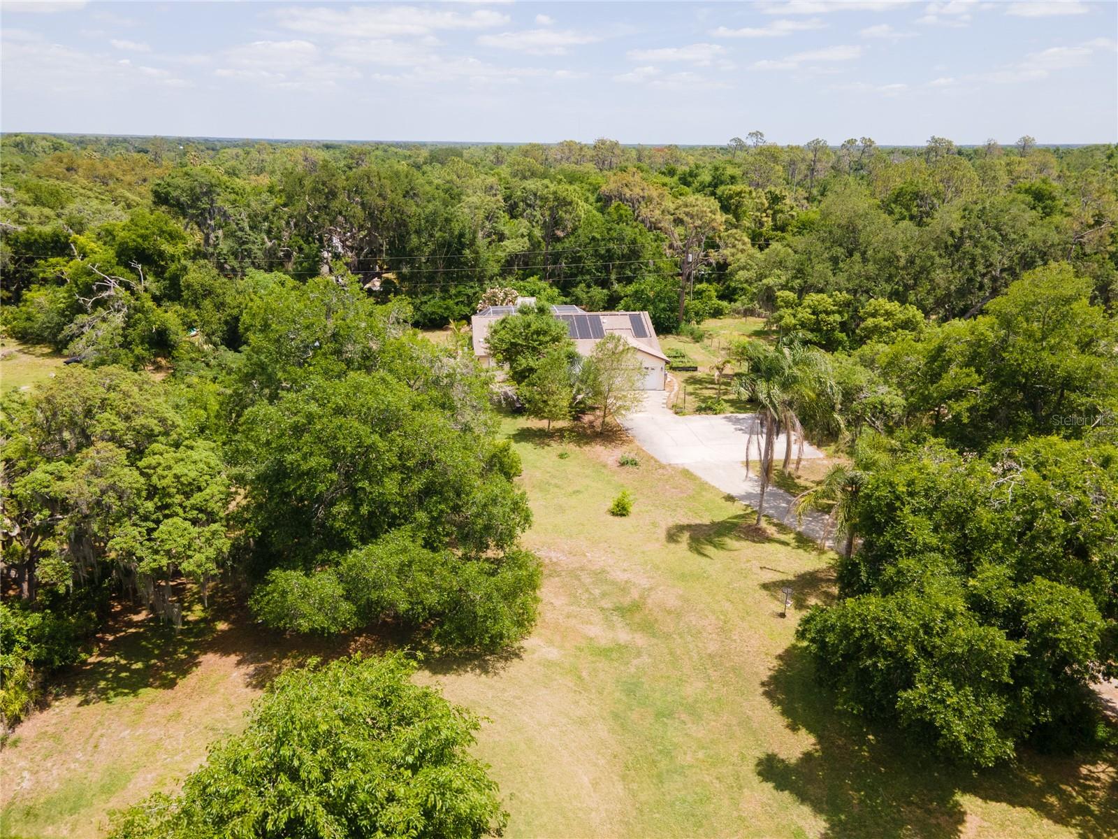 Single Family Residence in PARRISH, FL - Daniel Dourado