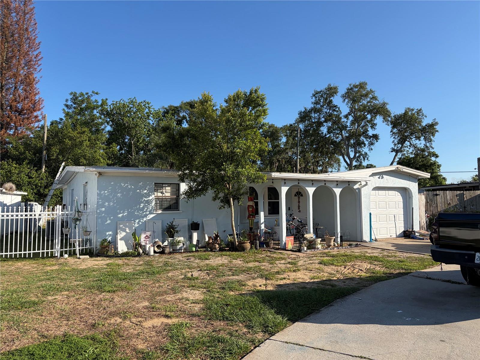 Single Family Residence in DAYTONA BEACH, FL - Daniel Dourado