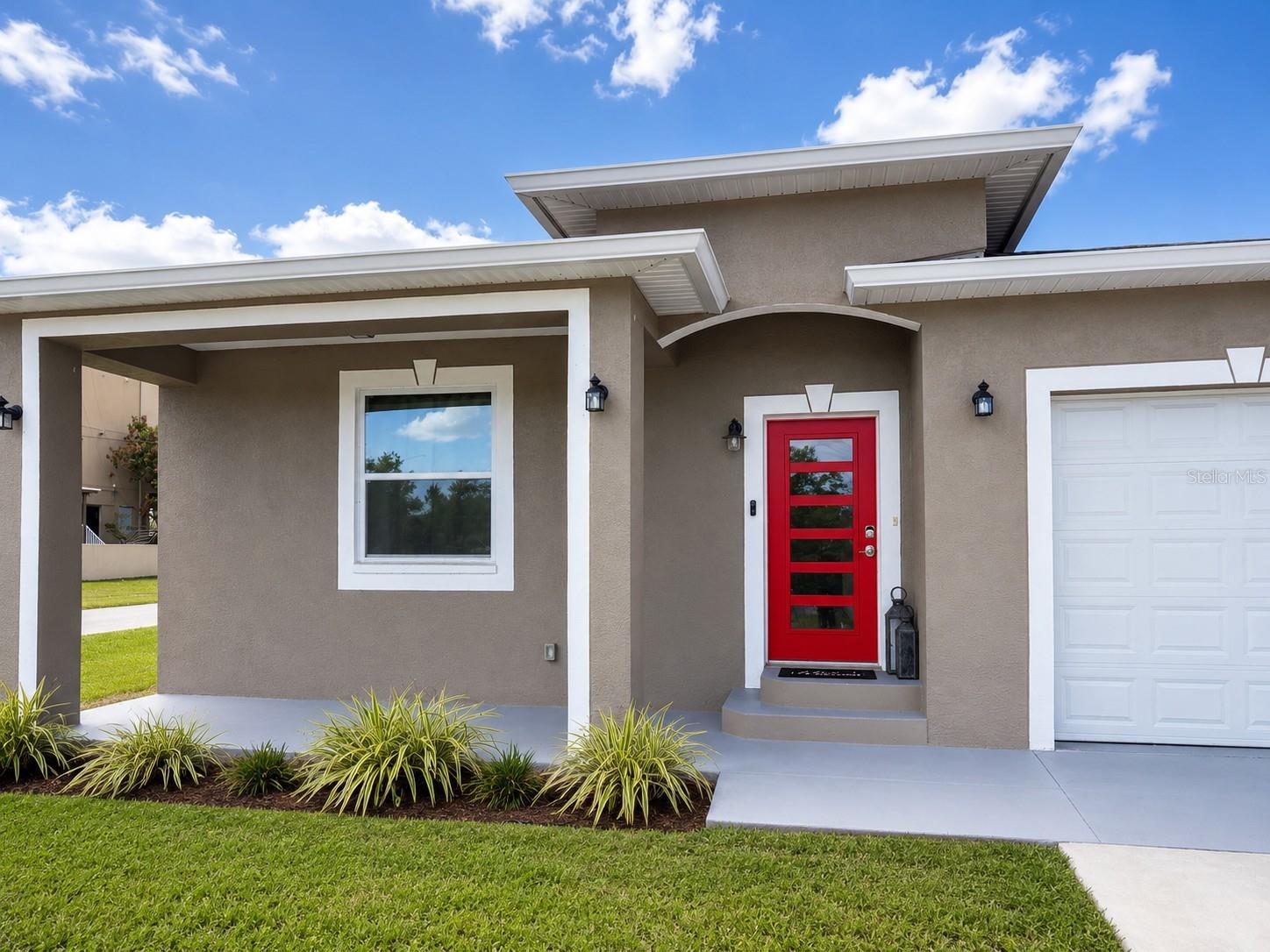 Single Family Residence in TAMPA, FL - Daniel Dourado