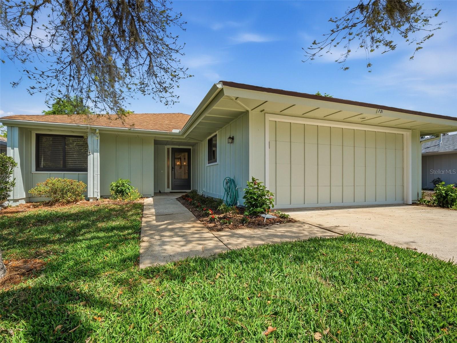 Single Family Residence in NEW SMYRNA BEACH, FL - Daniel Dourado