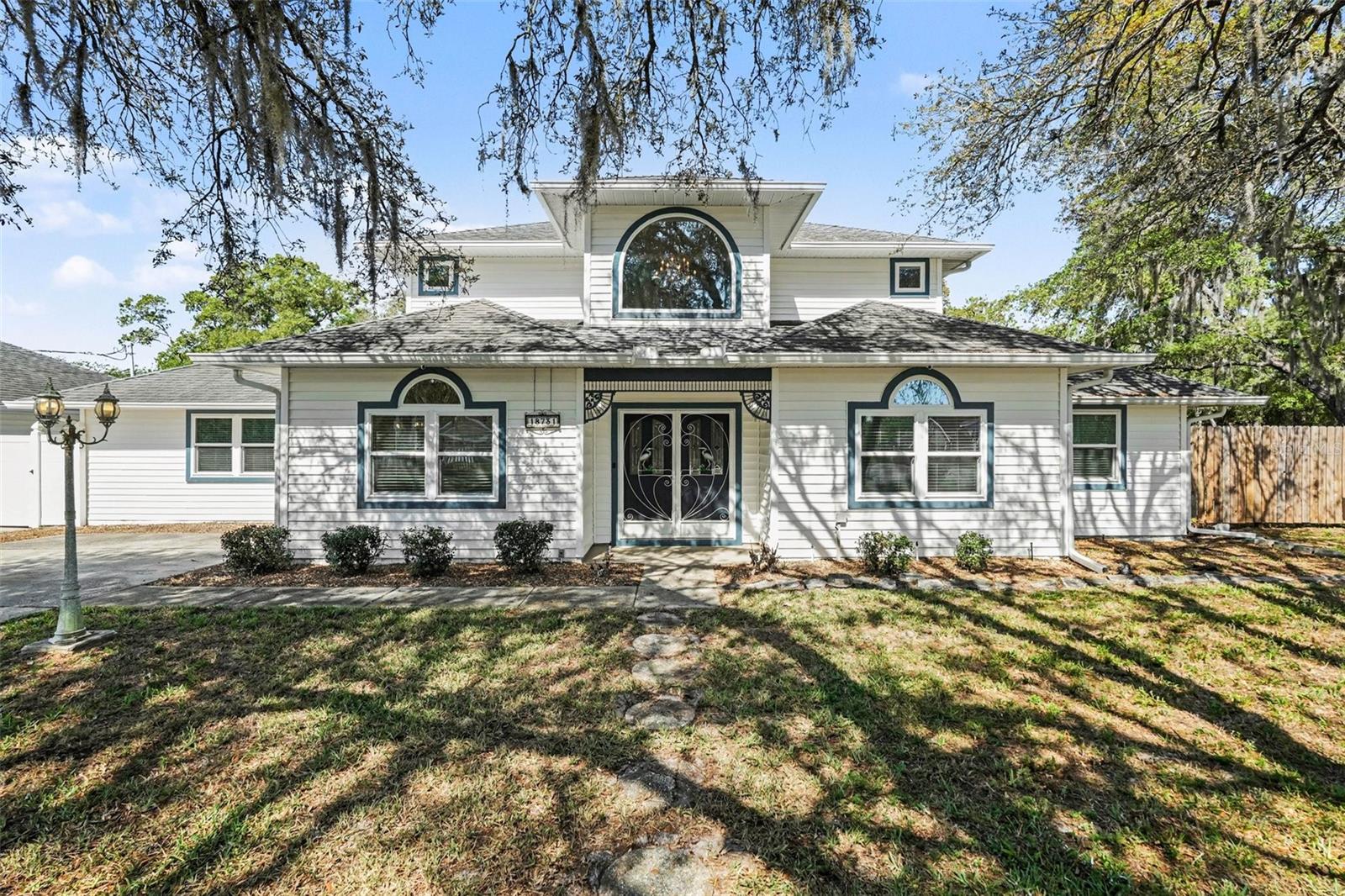 Single Family Residence em SPRING HILL, FL - Daniel Dourado