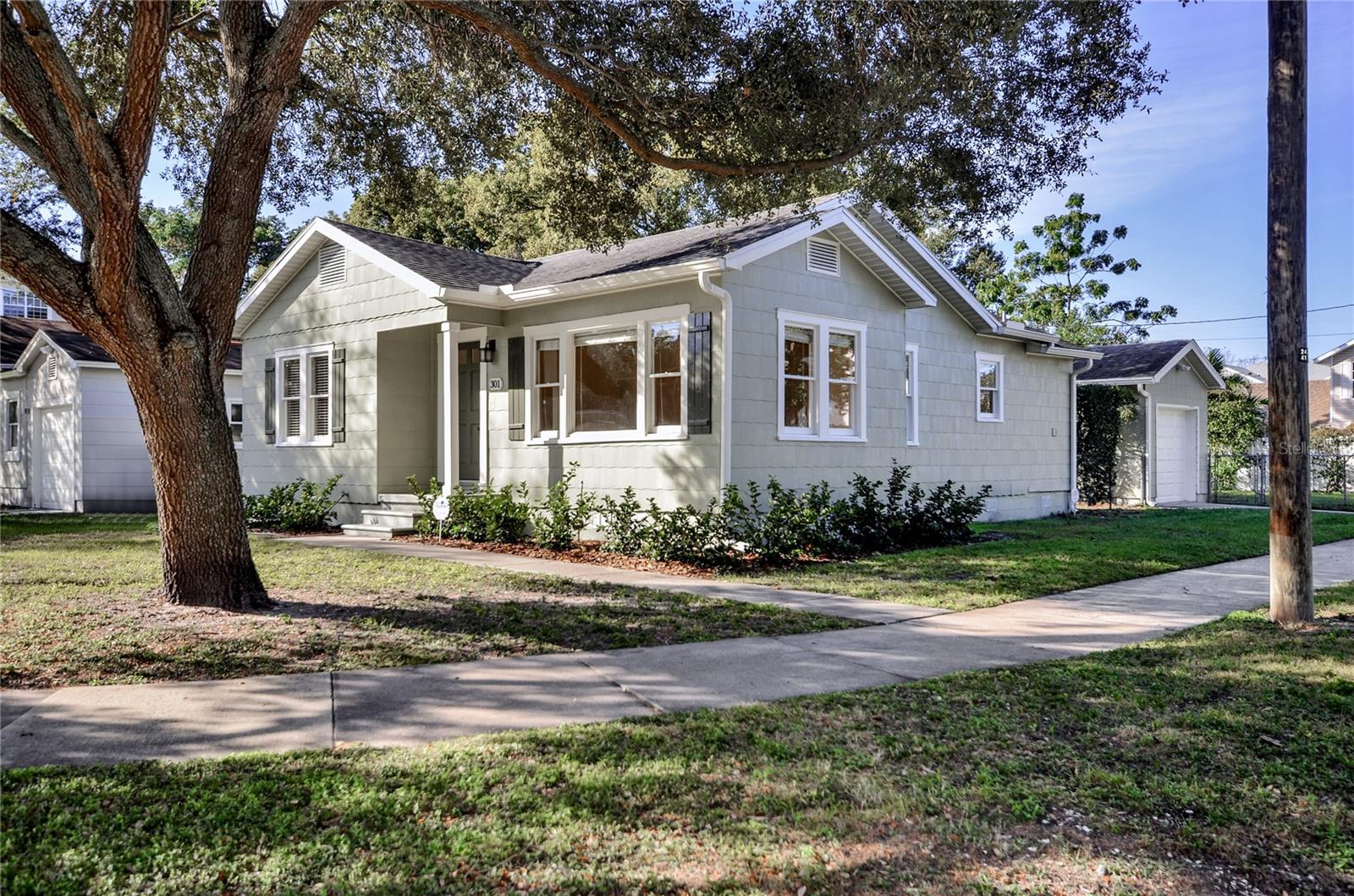 Single Family Residence in TAMPA, FL - Daniel Dourado