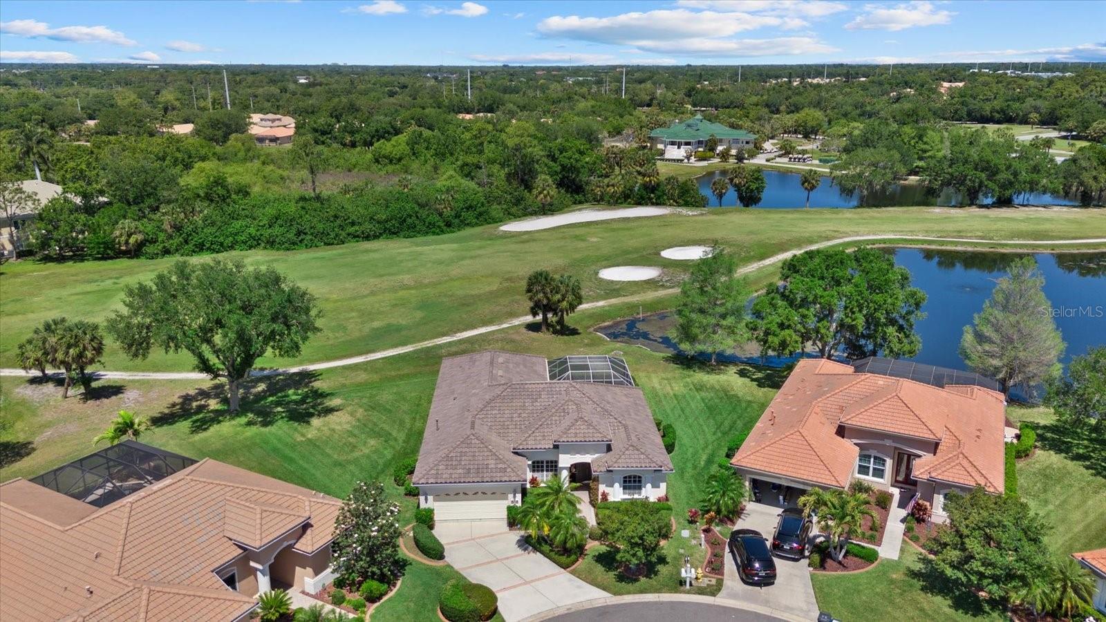 Single Family Residence in BRADENTON, FL - Daniel Dourado