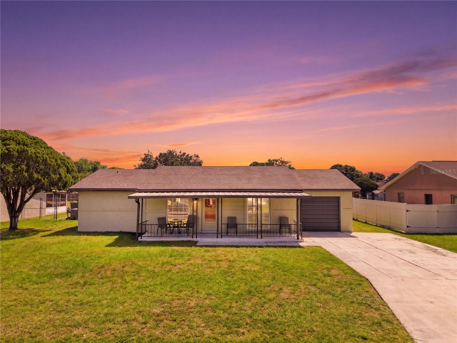 Single Family Residence em KISSIMMEE, FL - Daniel Dourado